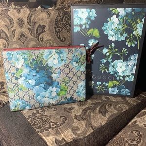 Gucci Blue Bloom Large Cosmetics Bag